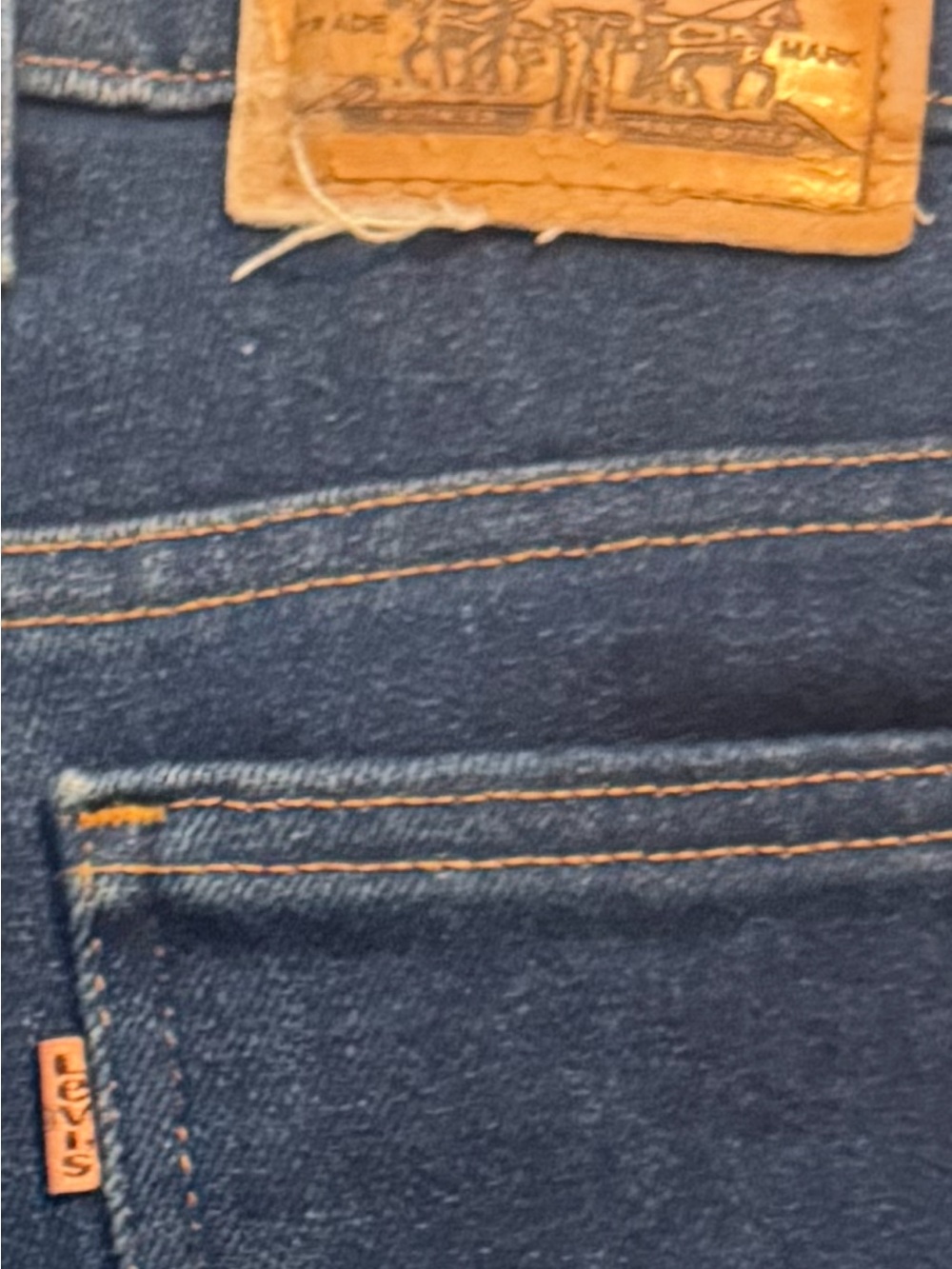 Levi’s Action Jeans W44 L32 Dark Wash Straight Leg Denim